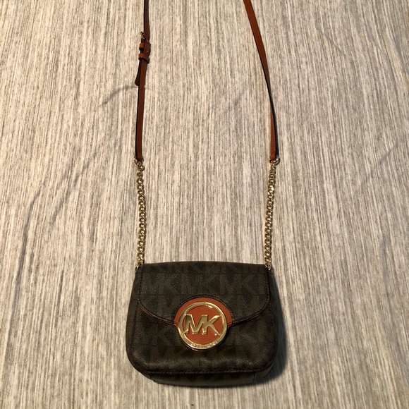 Michael Kors Handbags - MK Crossbody Bag